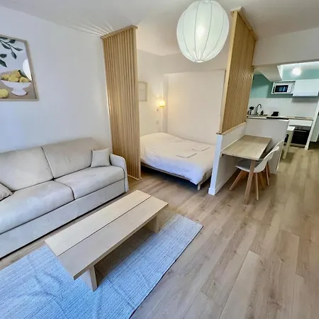 Large Bright Apartment Poitiers