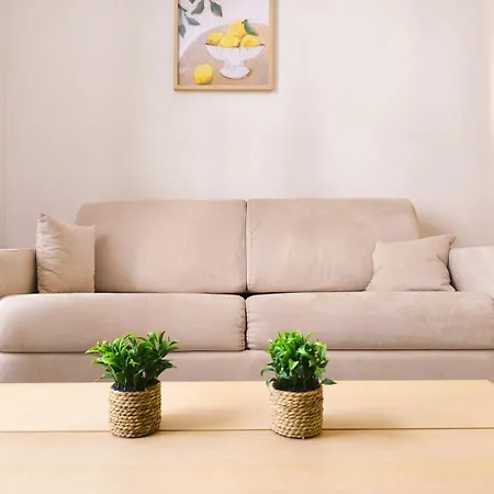 Large Bright * Poitiers